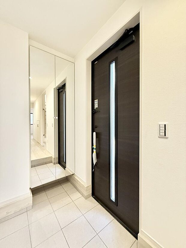 ■ シンプルで美しく、快適な暮らしの入り口