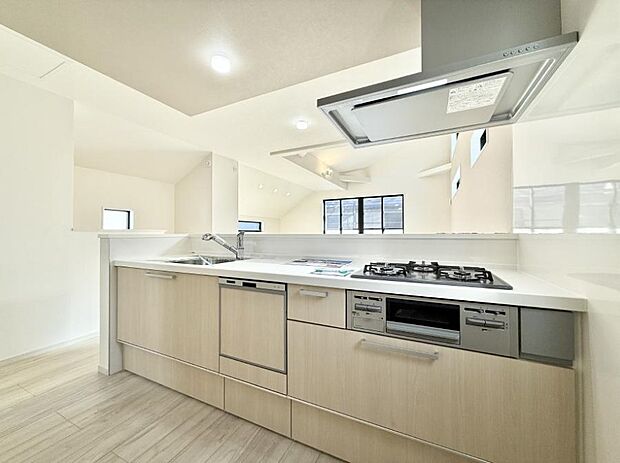 ■シンプルで美しく心地よい時間を生むキッチン空間