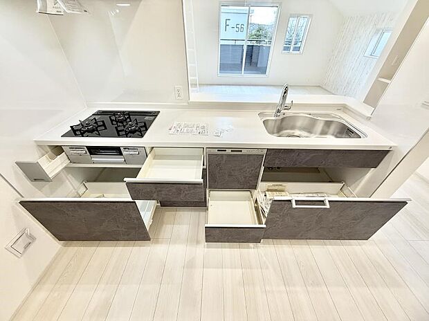 ■作る楽しみと食べる幸せを届けるキッチン