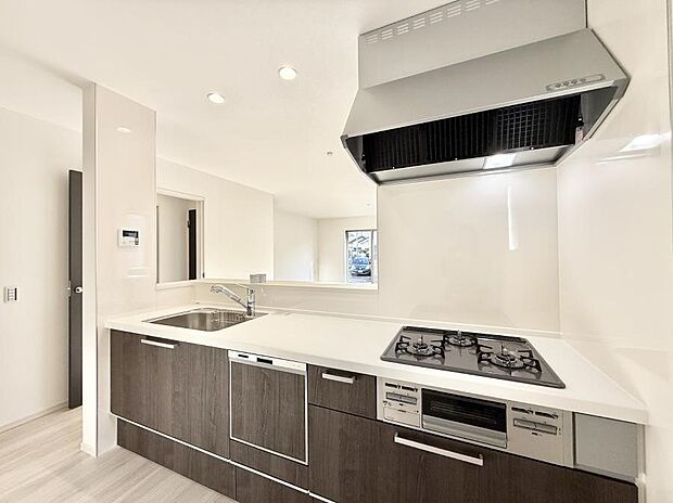 ■シンプルで機能的、毎日使いやすいキッチン