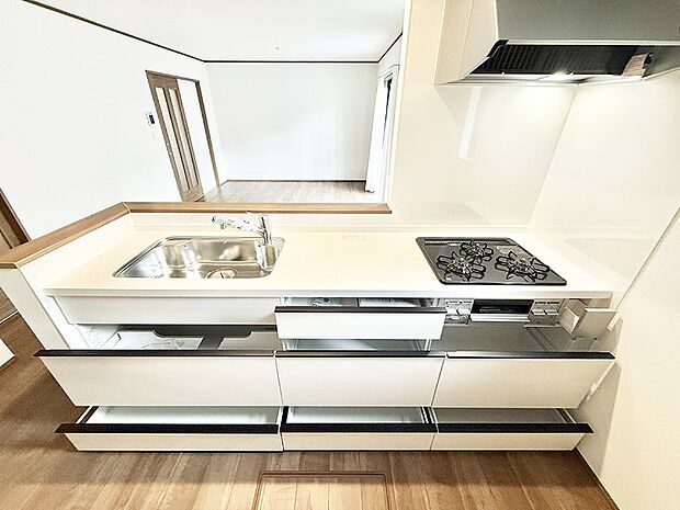 ■シンプルで機能的、毎日使いやすいキッチン