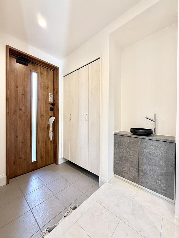 ■ ここから始まる一日、すっきり整った玄関