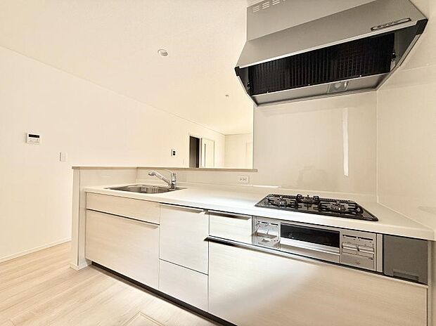 ■家族の絆を深める、温もりのあるキッチン