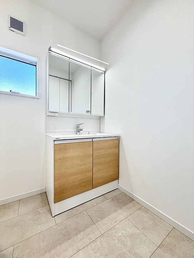 ■朝の準備がスムーズにできる広さです