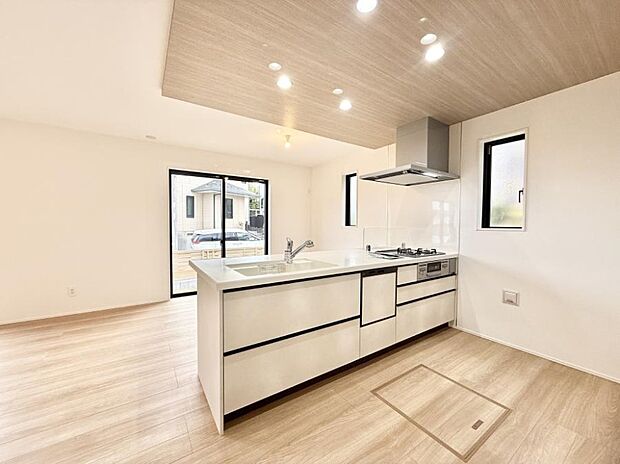 ■シンプルで機能的、毎日使いやすいキッチン