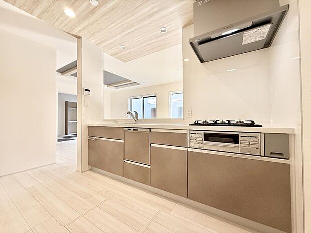 ■家族の絆を深める、温もりのあるキッチン