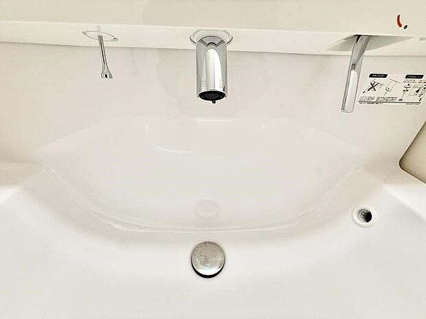 ■手洗いや顔を洗う時も快適に使える便利なシャワー