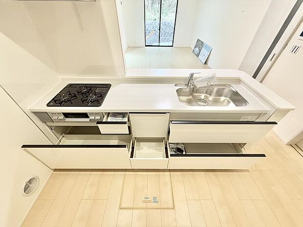 ■家族の絆を深める、温もりのあるキッチン