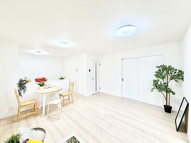 ■心落ち着く場所、ゆったり過ごせるリビング