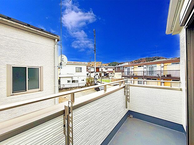 ■ 季節の移ろいを感じられる開放的な空間です