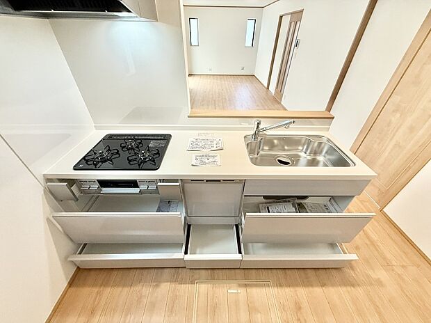 ■家族の絆を深める、温もりのあるキッチン