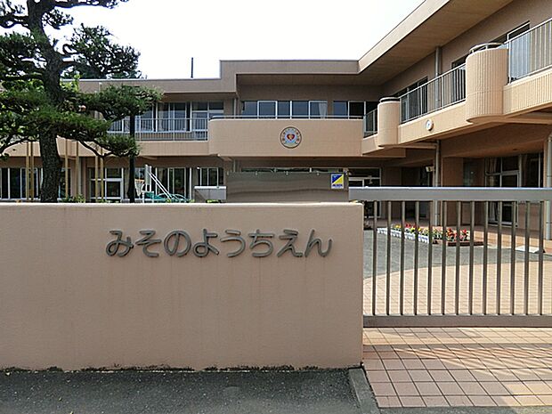 幼稚園・保育園 1200m 聖園幼稚園