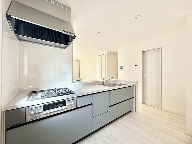 ■シンプルで機能的、毎日使いやすいキッチン