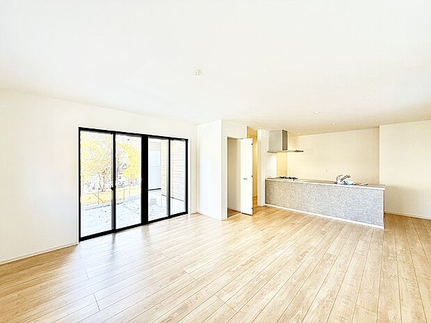 ■くつろぎと笑顔が集まる、心温まるリビング