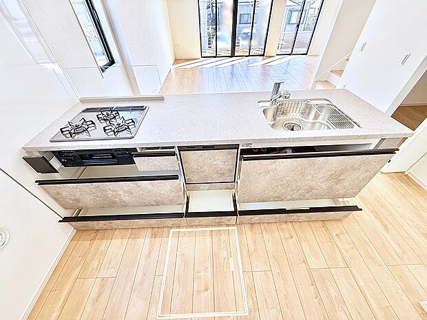 ■家族の絆を深める、温もりのあるキッチン