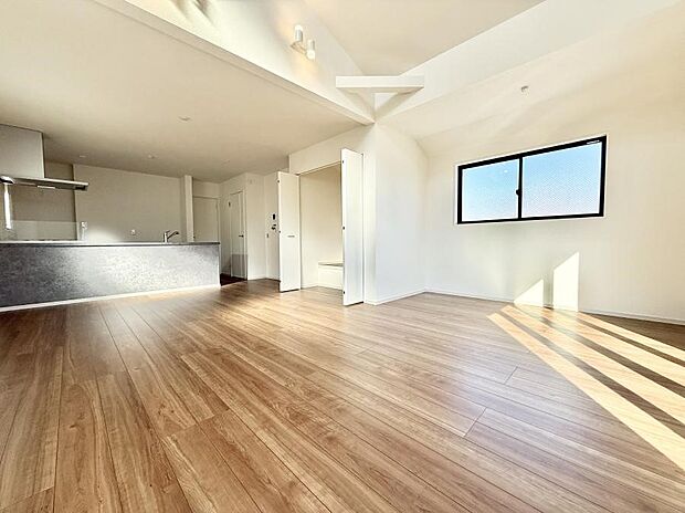 ■くつろぎと笑顔が集まる、心温まるリビング