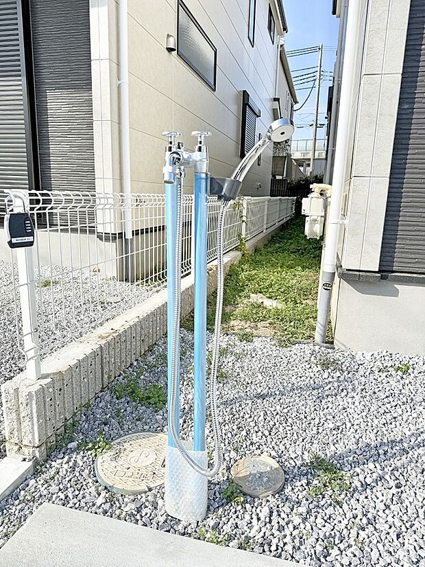 ■ガーデニングや洗車などの際に大活躍な屋外立水栓
