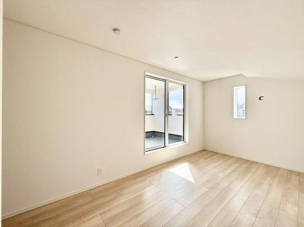 ■窓の配置や通気性の良い設計で部屋の空気がこもらず、常に新鮮な空気が流れます