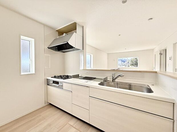 ■シンプルで美しく心地よい時間を生むキッチン空間