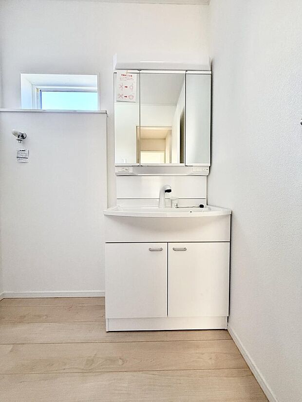 ■朝の準備がスムーズにできる広さです