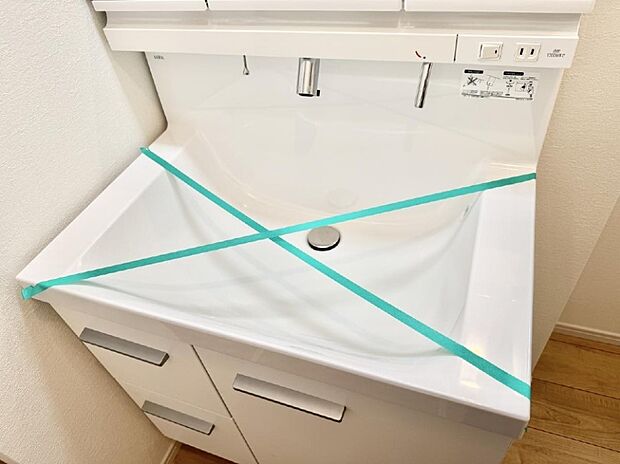 ■手洗いや顔を洗う時も快適に使える便利なシャワー