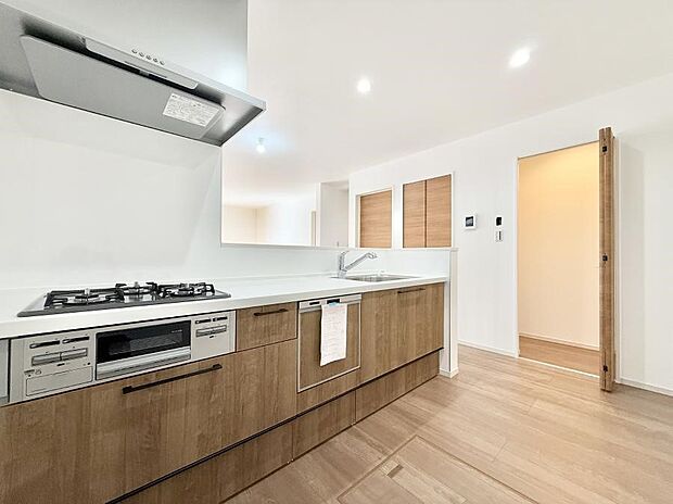 ■シンプルで機能的、毎日使いやすいキッチン