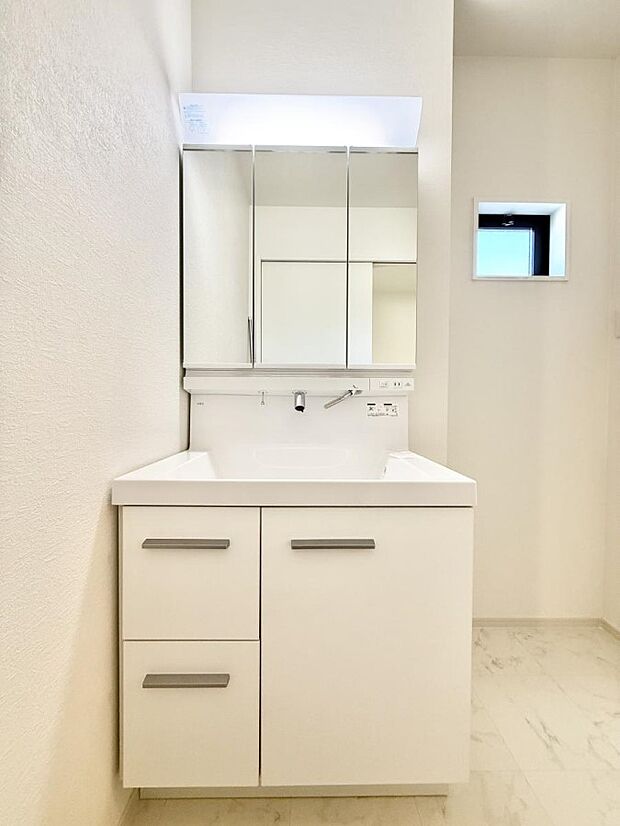 ■朝の準備がスムーズにできる広さです