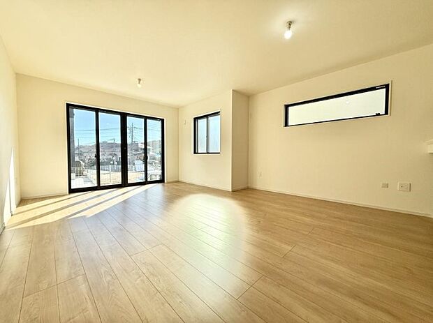 ■くつろぎと笑顔が集まる、心温まるリビング