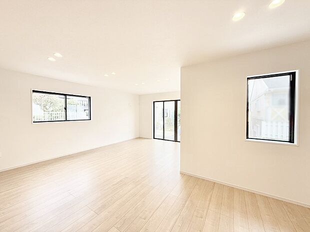 ■くつろぎと笑顔が集まる、心温まるリビング