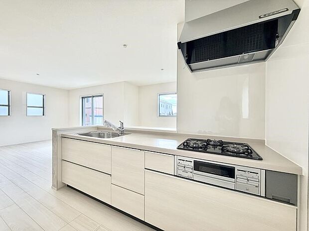 ■家族の絆を深める、温もりのあるキッチン