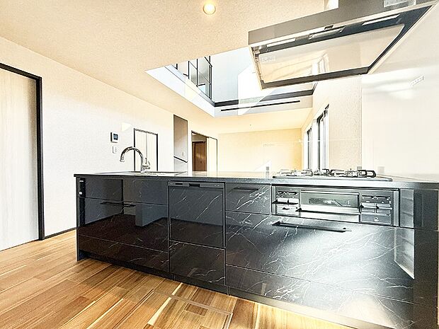 ■家族の絆を深める、温もりのあるキッチン