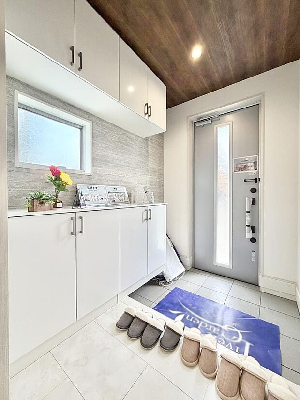 ■玄関はお家の顔!おしゃれな玄関でお客様をお迎え!