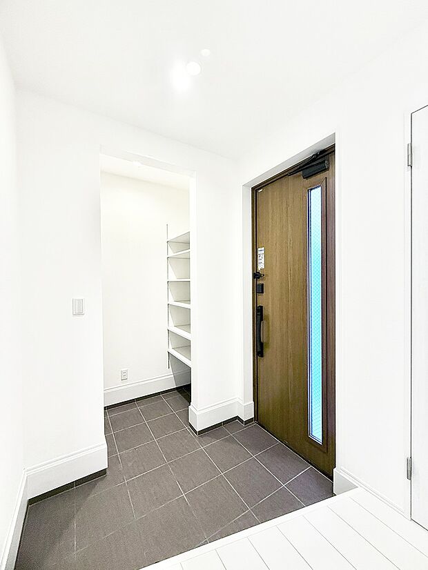 ■ ここから始まる一日、すっきり整った玄関