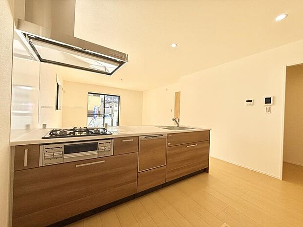 ■シンプルで機能的、毎日使いやすいキッチン