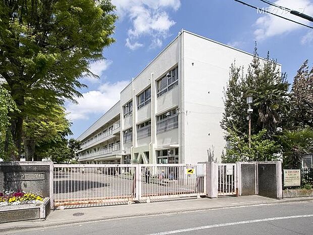 小学校 960m 調布市立第三小学校