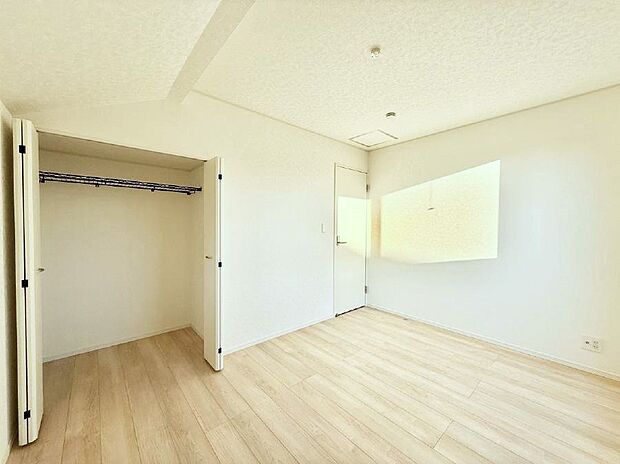 ■落ち着いた色合いのお部屋で穏やかな時間を楽しめます