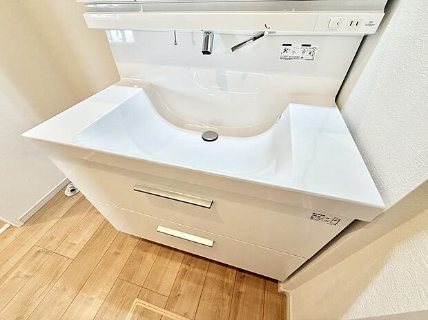 ■手洗いや顔を洗う時も快適に使える便利なシャワー