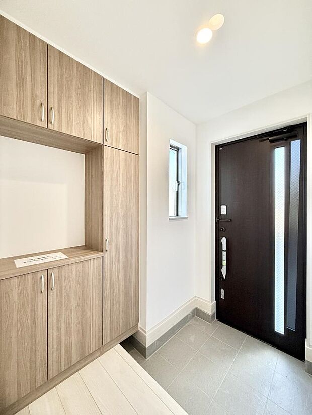 ■ ここから始まる一日、すっきり整った玄関