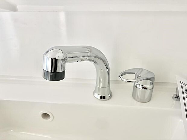 ■手洗いや顔を洗う時も快適に使える便利なシャワー