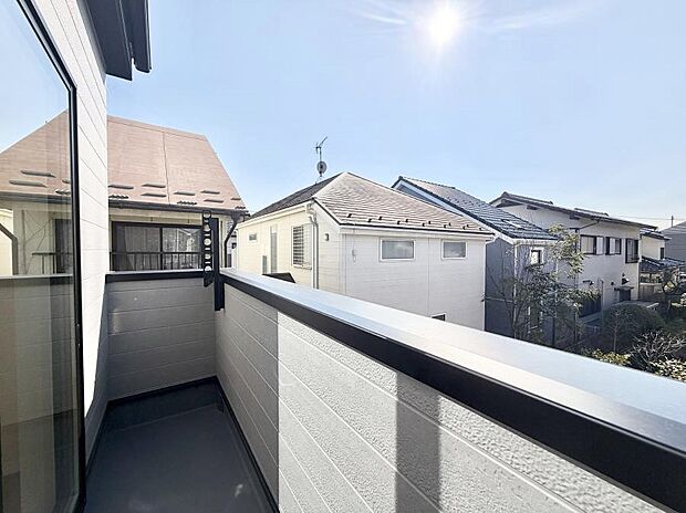 ■ 季節の移ろいを感じられる開放的な空間です