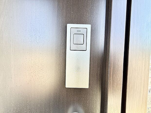 ■鍵を取り出さずに便利に操作できて快適