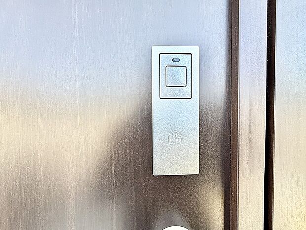 ■鍵を取り出さずに便利に操作できて快適