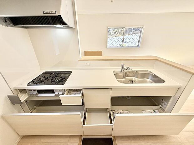 ■料理がもっと楽しくなる、快適なキッチン空間