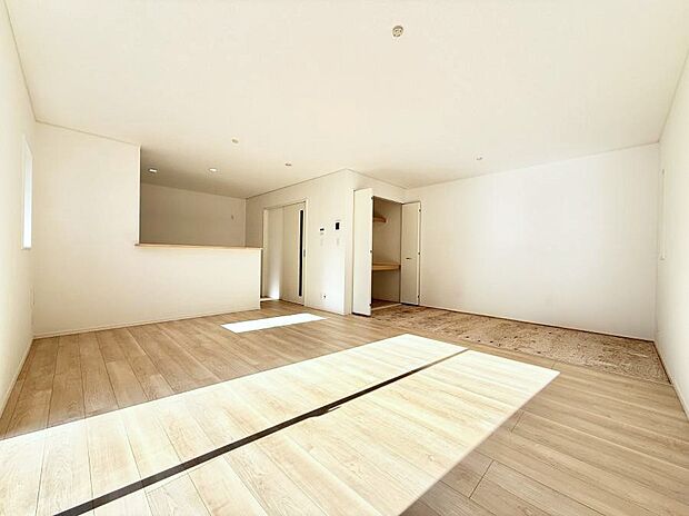 ■くつろぎと笑顔が集まる、心温まるリビング