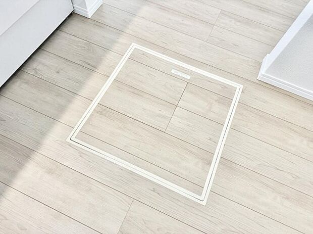 ■季節物など簡単に収納でき便利