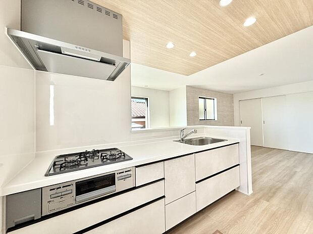 ■美味しい時間が生まれる、笑顔あふれるキッチン