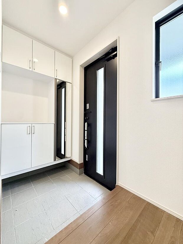 ■ シンプルで美しく、快適な暮らしの入り口