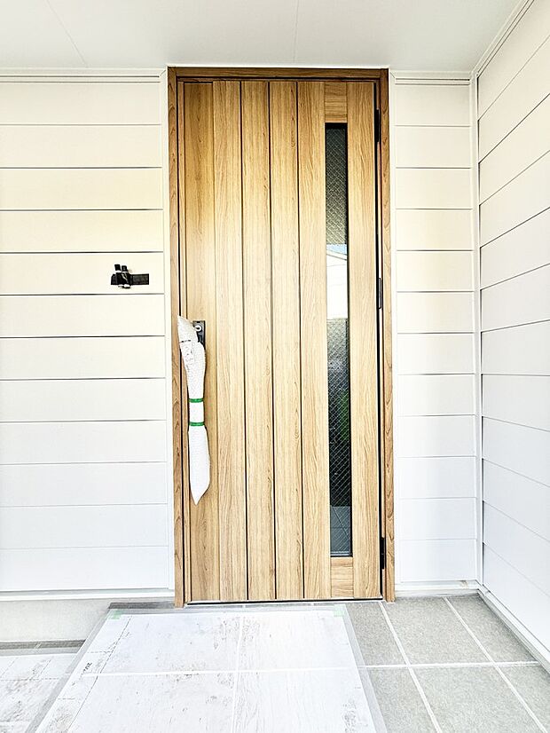 ■ 心地よい暮らしへとつながる、温かい玄関