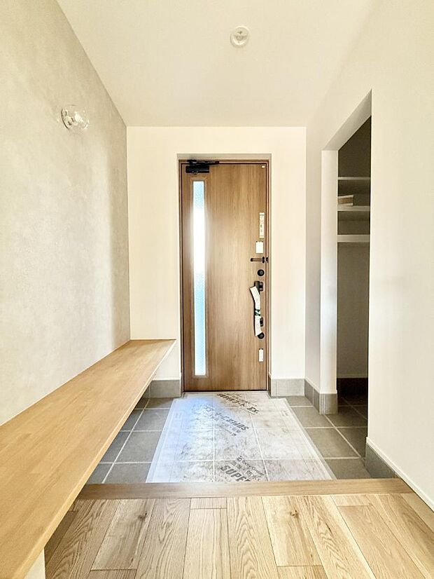 ■ シンプルで美しく、快適な暮らしの入り口