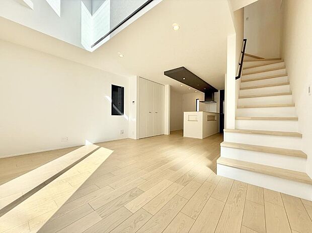 ■くつろぎと笑顔が集まる、心温まるリビング